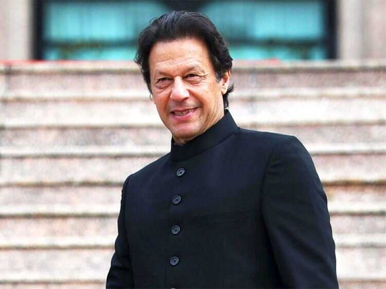 Twitterati takes a dig at Pakistan PM Imran Khan's post on snow Leopard