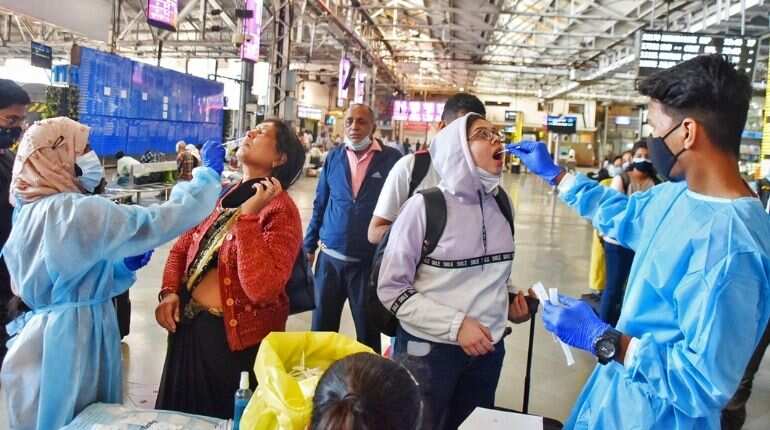 India’s Omicron tally rises to 781, Delhi reports maximum cases
