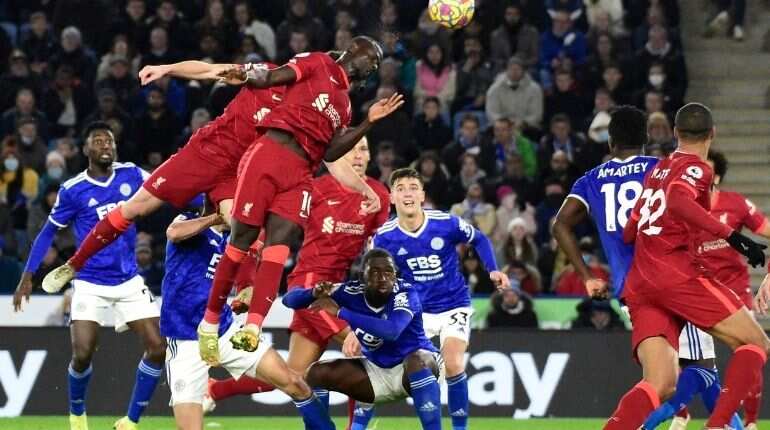 Premier League: Liverpool stunned by Leicester City, Spurs and Southampton share points