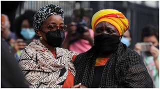Mourners pay respect to Desmond Tutu in Cape Town cathedral