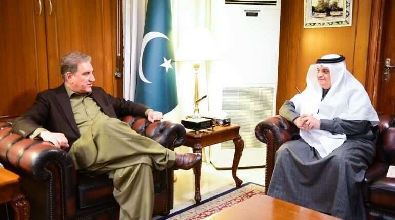 Pakistan Foreign Minister Qureshi 'insults' Saudi ambassador