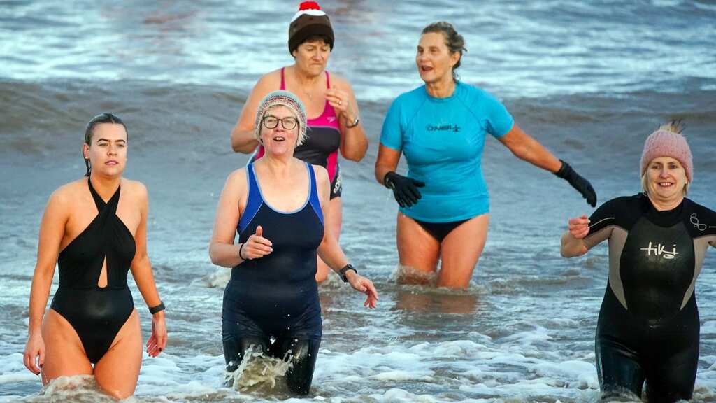 UK witnesses warmest New Year on record as temperatures rises to 16 degrees celsius
