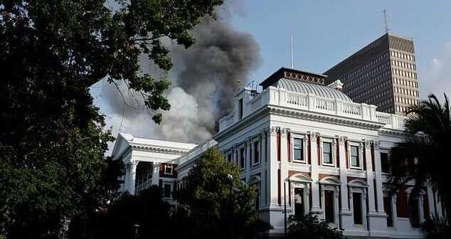 South African Parliament building in Cape Town catches fire