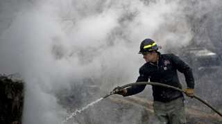 Scientist says climate change helped dry out grasslands that fuelled Colorado fire