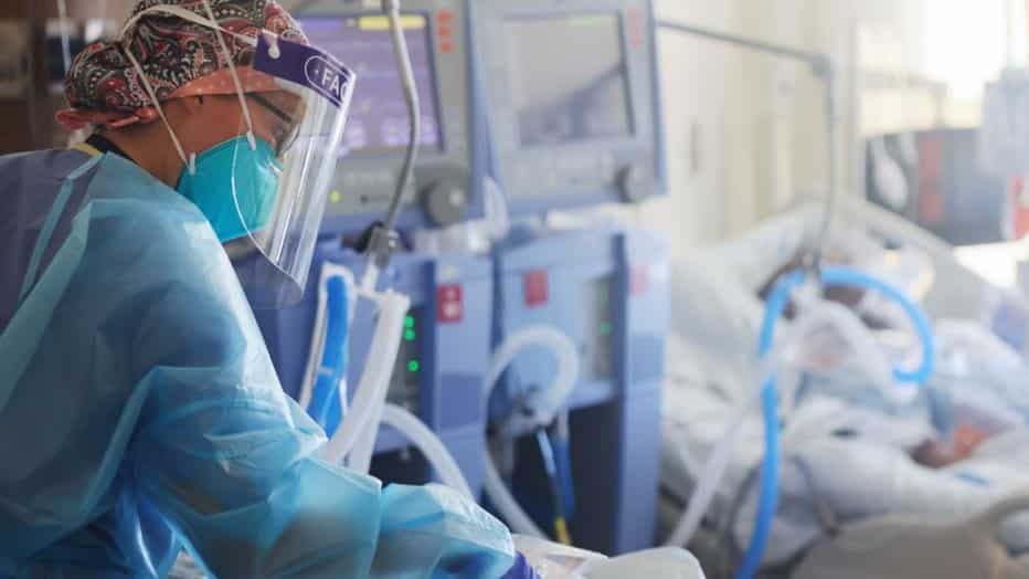 United States: Early data suggests Omicron is 'less severe' | Covid-19 News