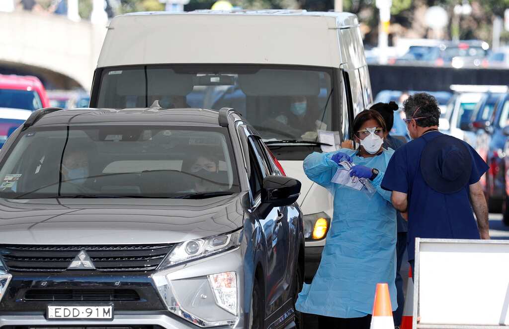 Omicron: Australia's COVID-19 infections have hit a record high for the third consecutive day