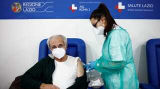 Italy toughens vaccination rules, mandates jab for those over 50