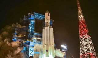 Part of failed Russian rocket makes uncontrolled re-entry into Earth's atmosphere, crashes