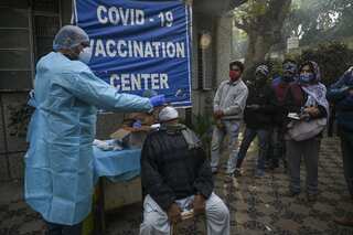No need for lockdown right now, says Delhi health minister amid COVID-19 surge