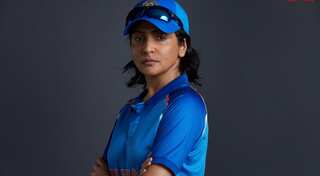 Anushka Sharma to play cricketer Jhulan Goswami in 'Chakda Xpress', watch video 