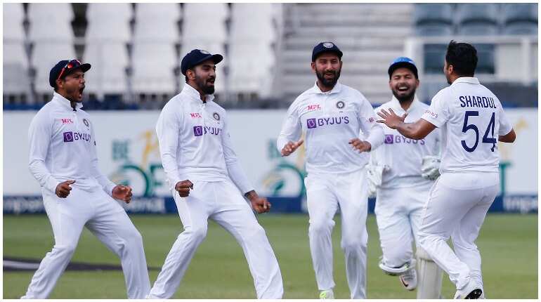 Not Virat Kohli or KL Rahul! Sunil Gavaskar names under-fire Indian batter who reminds him of Hashim Amla Not Virat Kohli or KL Rahul! Sunil Gavaskar names under-fire Indian batter who reminds him of Hashim Amla