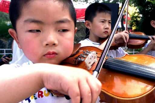 China's parenting law: Court directs divorced mother to live with child