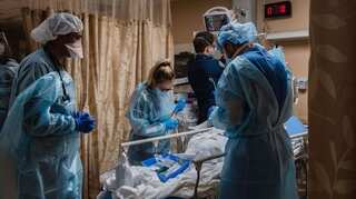 UK: Coronavirus deaths top 150,000, British government asks NHS to get vaccinated by February 3