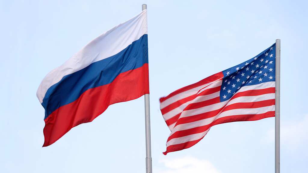 High- stakes talks between Russia and the United States amid rising tensions