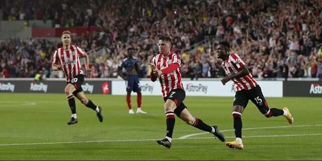 Arsenal crash out, Liverpool and Tottenham survive FA Cup scares