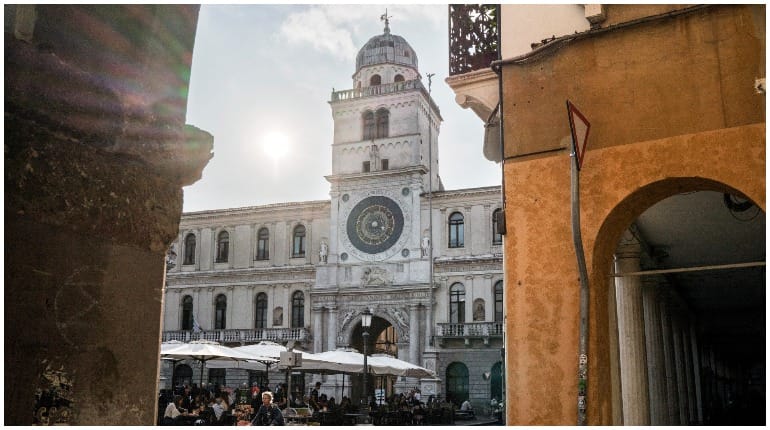 Put a female statue on a vacant pedestal? An Italian city says not so fast. Put a female statue on a vacant pedestal? An Italian city says not so fast.