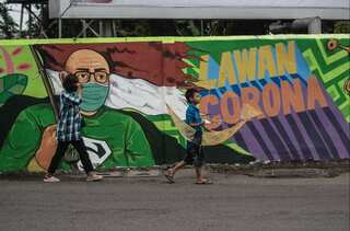 Covid spawned 20 new ‘pandemic billionaires’ in Asia, says Oxfam report