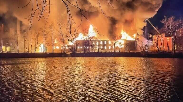Firefighters continue to battle large blaze at Passaic chemical plant Firefighters continue to battle large blaze at Passaic chemical plant
