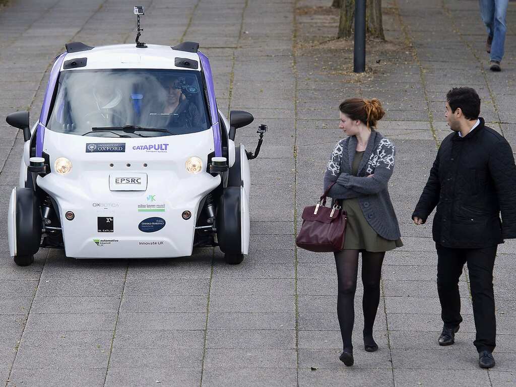 UK: Driverless cars will soon be introduced to Britain roads