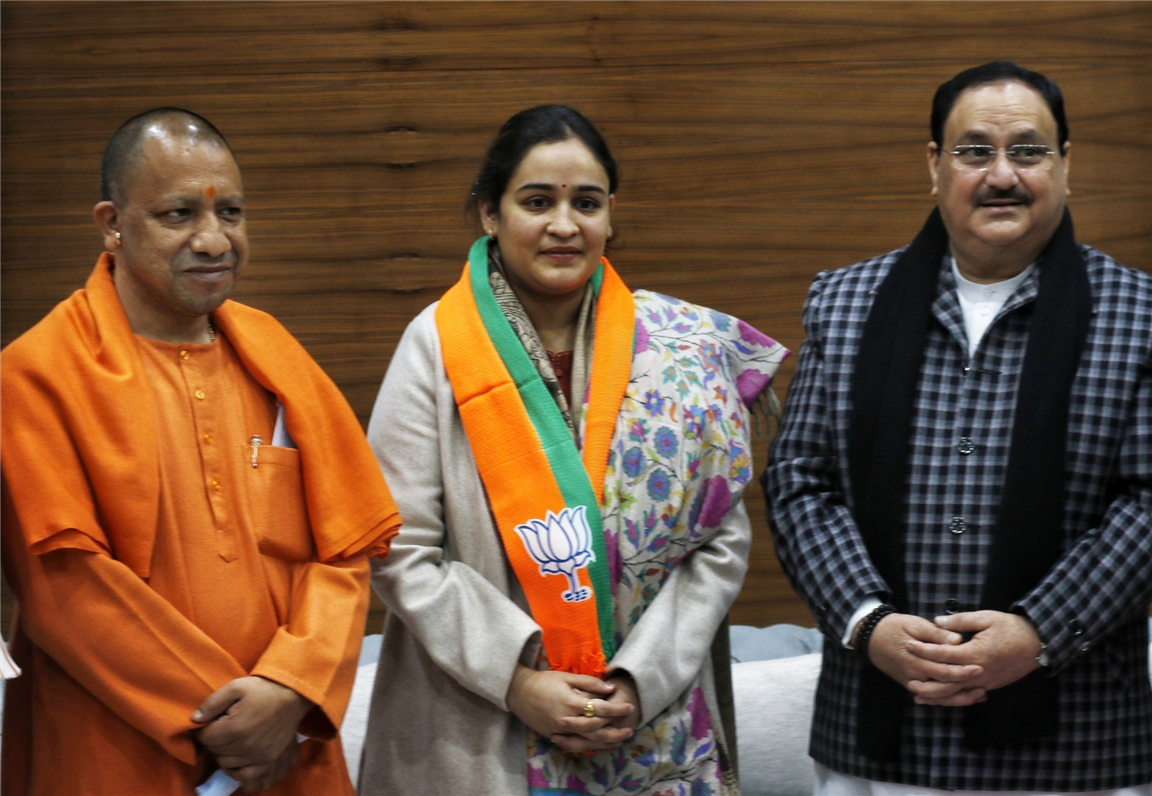 Uttar Pradesh elections: Ex-chief minister's daughter-in-law Aparna Yadav joins BJP Uttar Pradesh elections: Ex-chief minister's daughter-in-law Aparna Yadav joins BJP