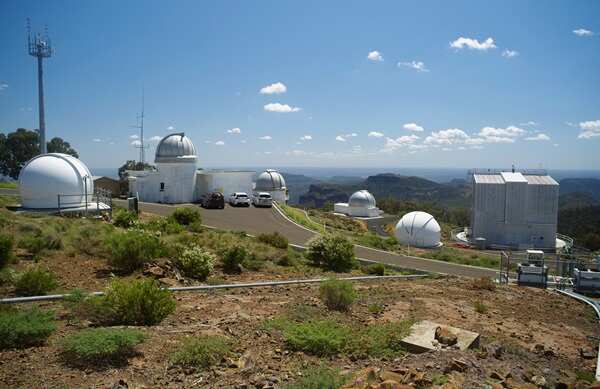 Space observatory in Australia uses FM radio waves to track space debris as far as 10,000 km away