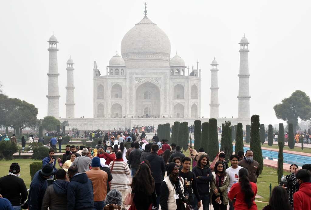 India’s Covid tally dips marginally, over 3,00,000 new infections recorded