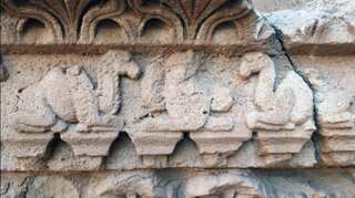 Hybrid camel sculptures found in Arab temple of ‘Allah’s daughter’