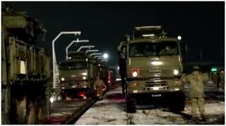 Amid ongoing Ukraine crisis, Russian troops arrive in Belarus for military drills