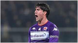 Juventus win race to sign Fiorentina striker Dusan Vlahovic