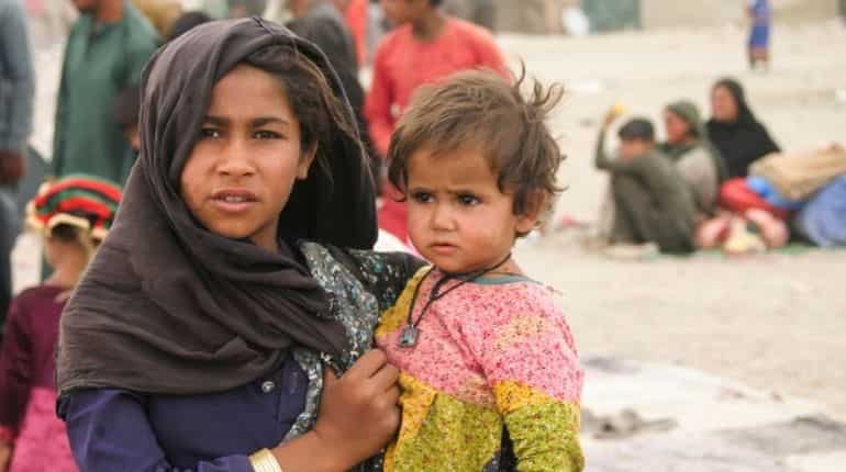 Prolonged humanitarian crisis forces starving Afghans to sell kidneys ...