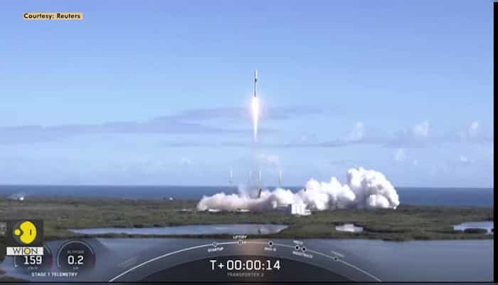 After a delay, SpaceX successfully launches Italian Cosmo-SkyMed satellite