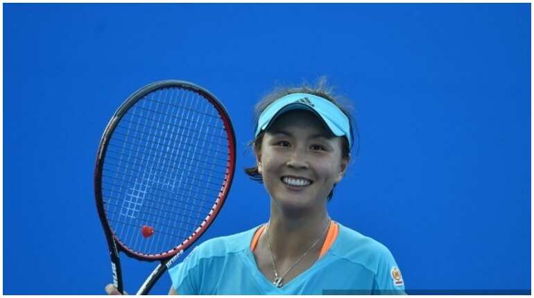 'Closed loop' meeting between IOC President Thomas Bach and Peng Shuai