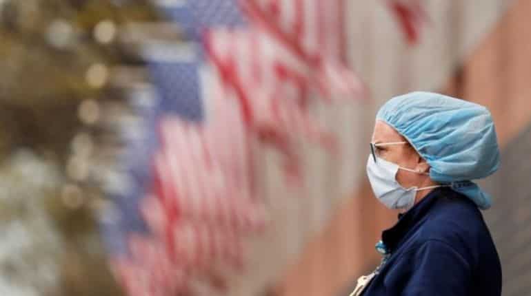 COVID-19: Death toll crosses 9,00,000 mark in US