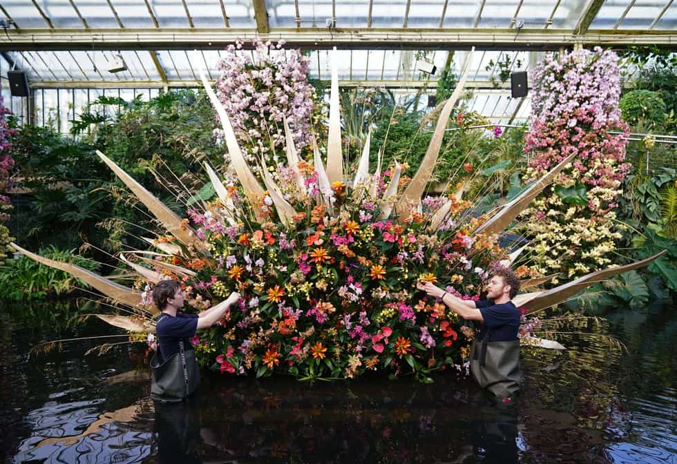 Royal Botanic Gardens Kew in London displays 5,000 blooms