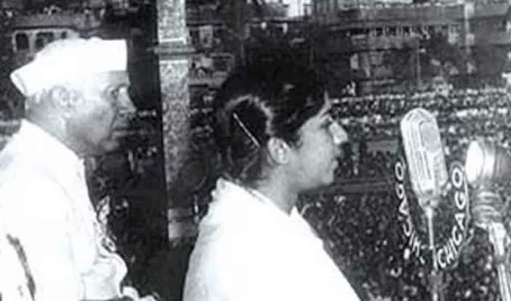 Watch: When Lata Mangeshkar sang 'Ae Mere Watan Ke Logon' for the first time after India-China war