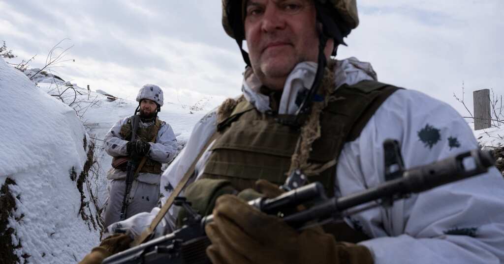 Ukraine plays down ‘apocalyptic warnings’ over border crisis with Russia