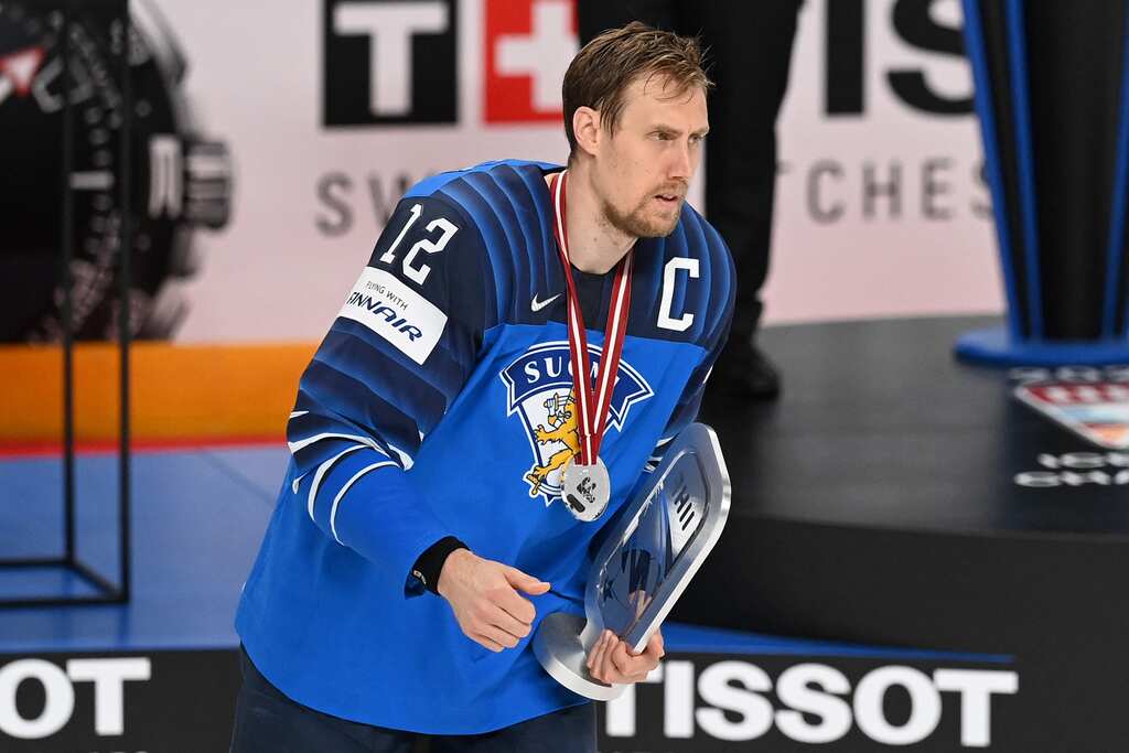 Finland hockey coach accused China of not respecting players' human rights