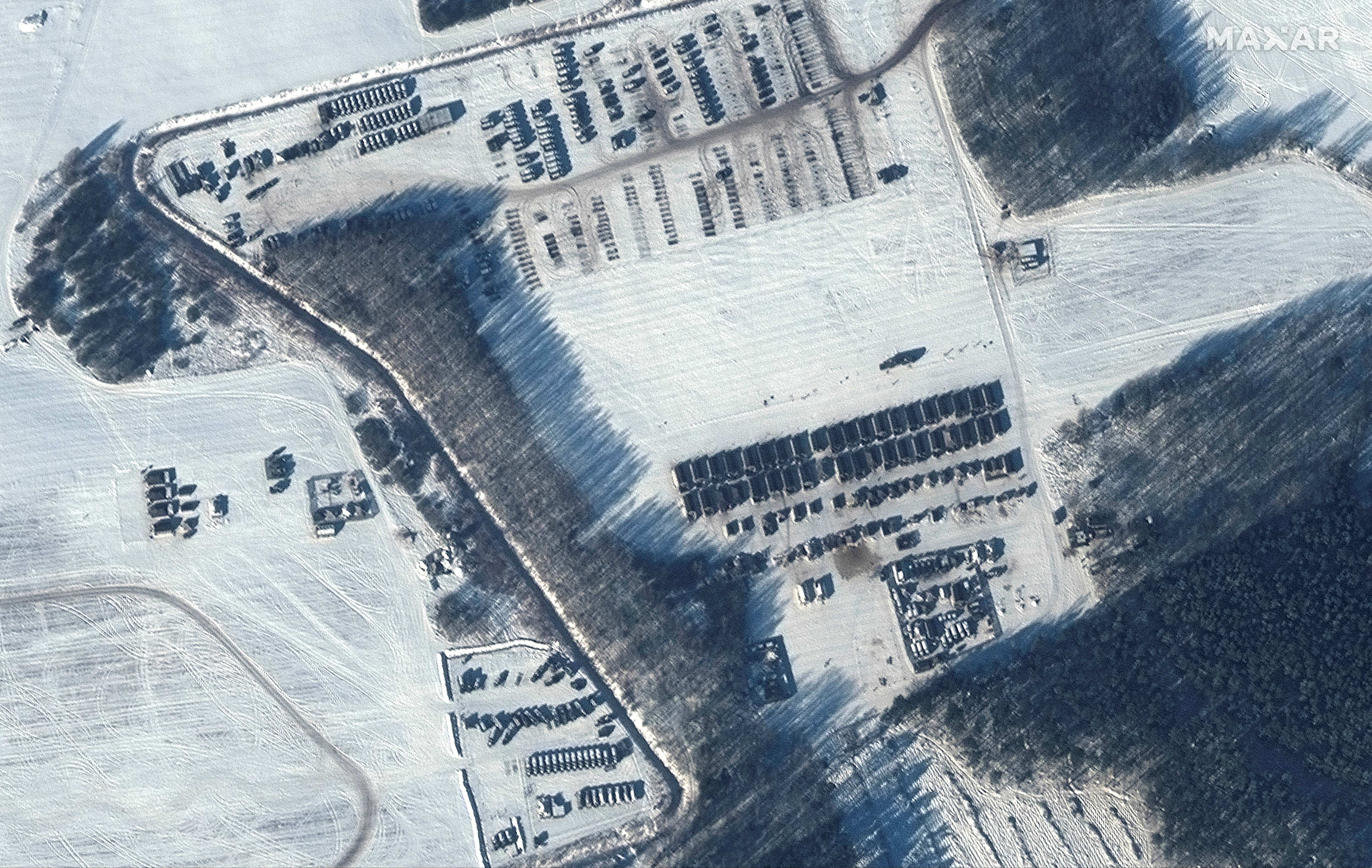 S-400 air defence system, SS26 Iskander missiles