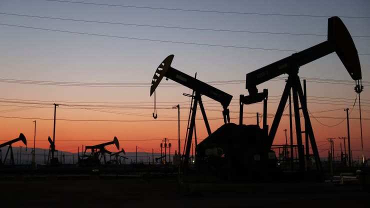 Oil slips from seven-year highs ahead of US-Iran talks