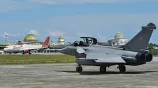 Indonesia to buy French warplanes as Paris boosts Asia alliances