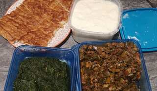 Afghan neighbour sends homemade meal to UK woman in her sickness, winning hearts on internet