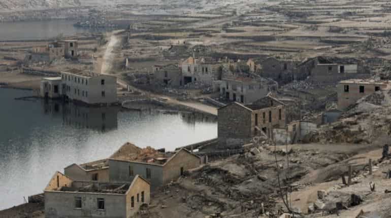 Drought in Spain gives birth to a ghost village. It’s truly real! Drought in Spain gives birth to a ghost village. It’s truly real!