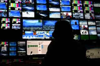 China cracks down on TV stars charging huge sums of money, reinforces limit on wages