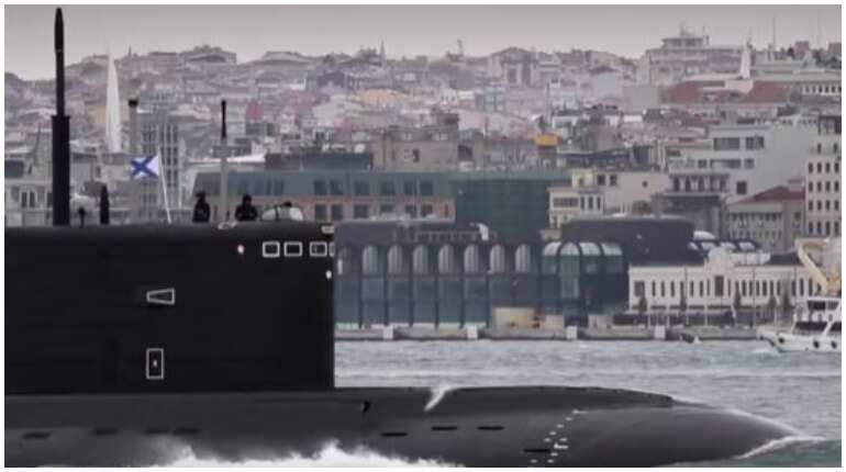 Amid Ukraine crisis, Russian submarine sails to Black Sea