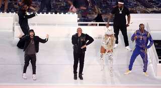 Super Bowl 2022: Eminem, Dr Dre, Snoop Dogg and Mary j Blige spark up half time show 