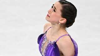 Kamila Valieva receives loud cheers, breaks down after returning to action for 1st time since doping scandal