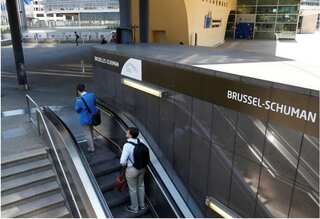 This country allows four-day week, prohibits bosses to contact after work