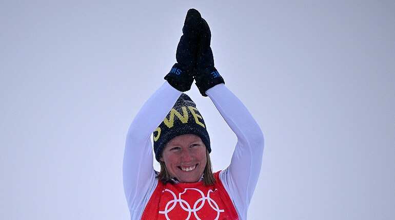 Beijing Winter Olympics: Sweden's Sandra Naeslund wins women's ski cross final, takes home gold Beijing Winter Olympics: Sweden's Sandra Naeslund wins women's ski cross final, takes home gold