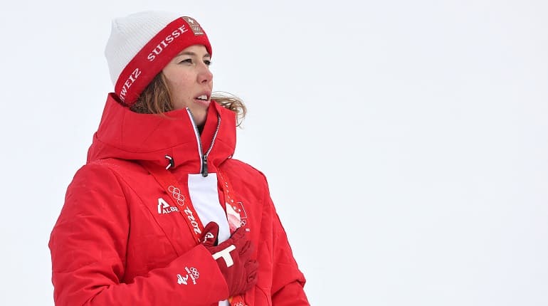 Beijing Olympics: Swiss skier Michelle Gisin retains gold as Mikaela Shiffrin fails again in Alpine skiing Beijing Olympics: Swiss skier Michelle Gisin retains gold as Mikaela Shiffrin fails again in Alpine skiing