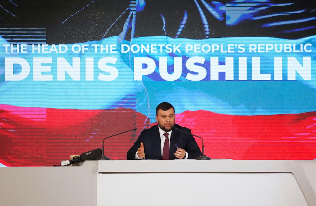 Pro-Russian rebel leader announces 'general mobilisation'; 1 Ukraine soldier killed in clashes